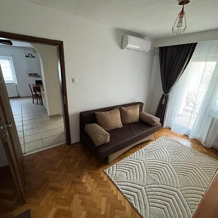 Night Apartment, 3 Camere, 3 Balcoane, Untold * קלוז'-נאפוקה