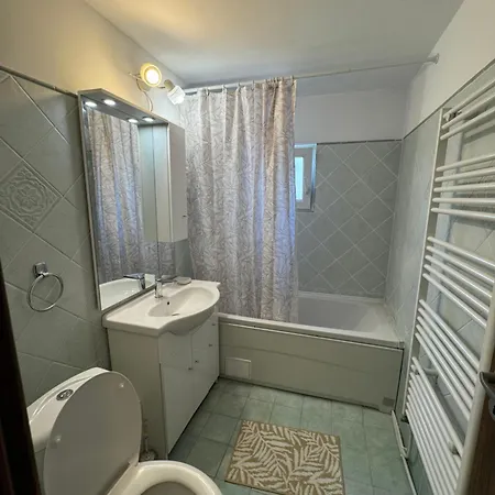 Night Apartment, 3 Camere, 3 Balcoane, Untold קלוז'-נאפוקה